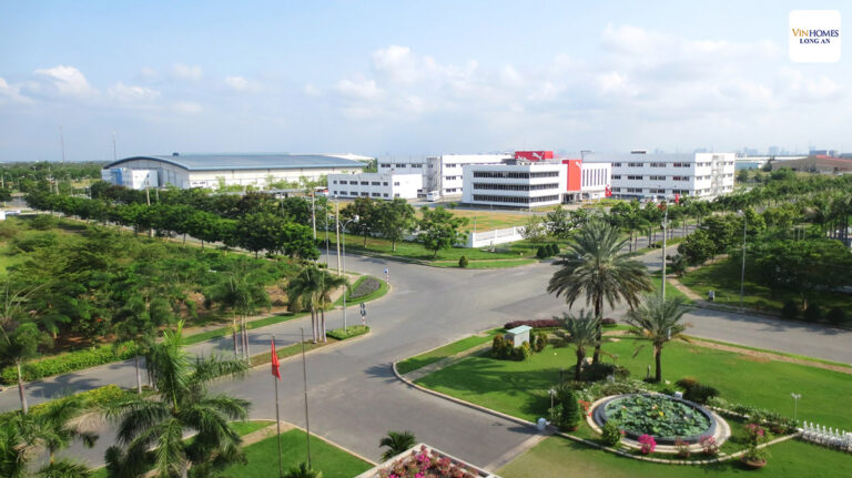 bat dong san duc hoa long an